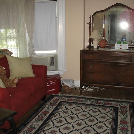Hugging Bear Inn Bellows Falls Buitenkant foto